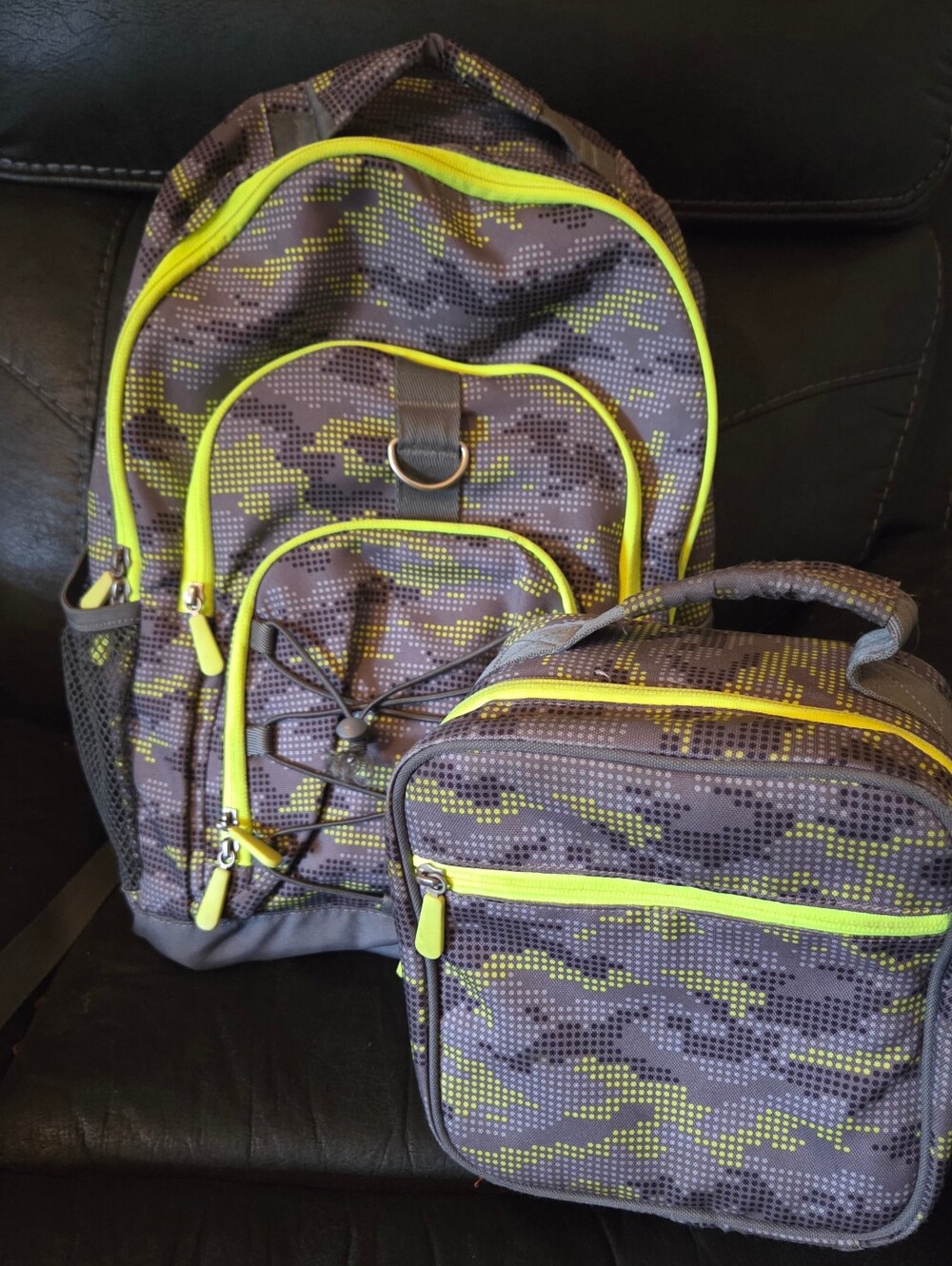 VGUC Pottery Barn Teen Gray, Black & Yellow Camo Backpack & Matching Lunchbox